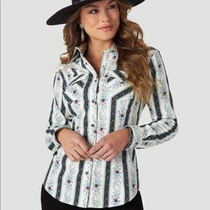 Wrangler Retro Western fitted snap shirt w/collar